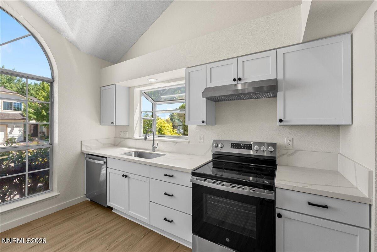 4506 Canyon Ridge Lane Reno, NV 89523 - Photo 4 of 32 28-4506 Canyon Ridge Lane Reno NV 89523