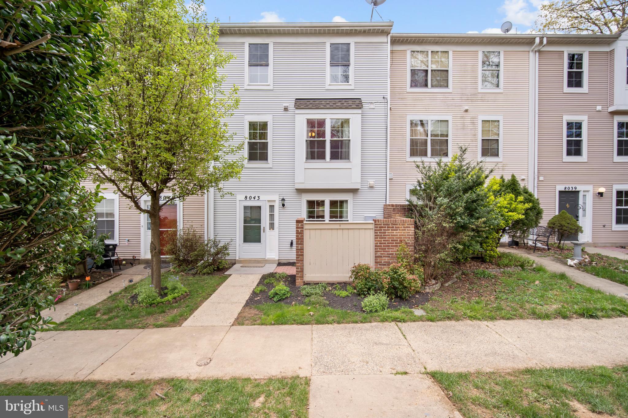 8043 Harbor Tree Way Gaithersburg, MD 20886 - Photo 1 of 23 Gallery Image 1