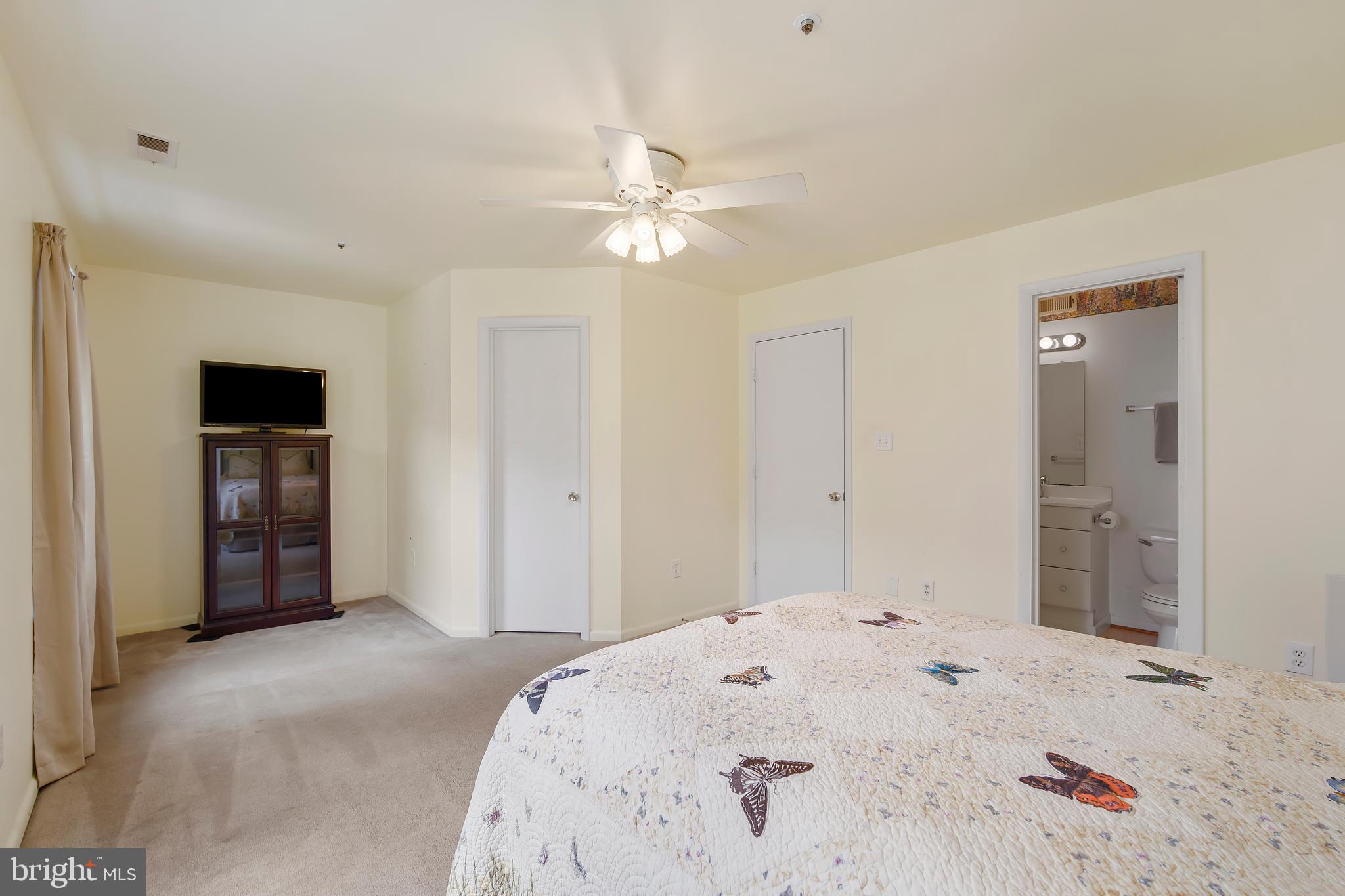 8043 Harbor Tree Way Gaithersburg, MD 20886 - Photo 13 of 23 Gallery Image 13