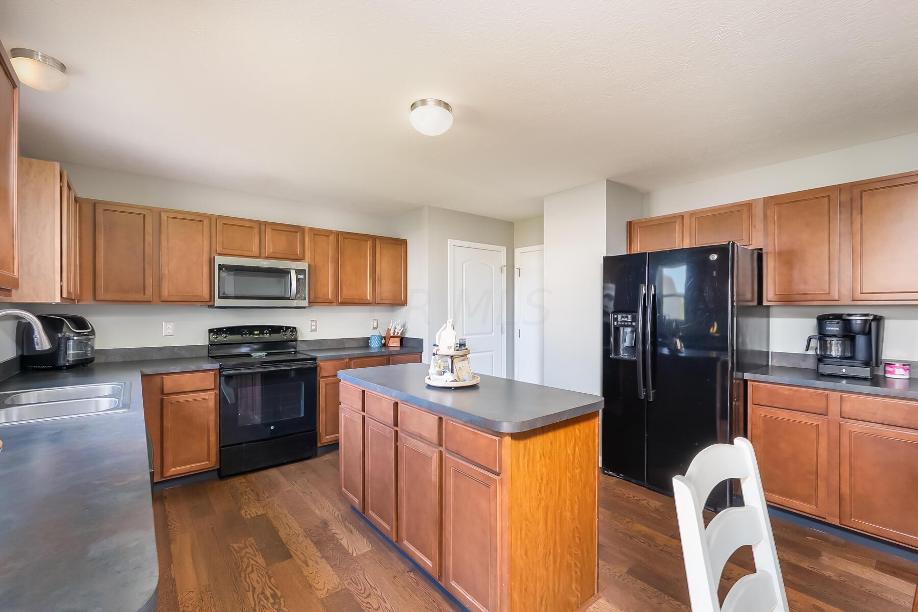218 Christian Street Delaware, OH 43015 - Photo 21 of 41 Kitchen
