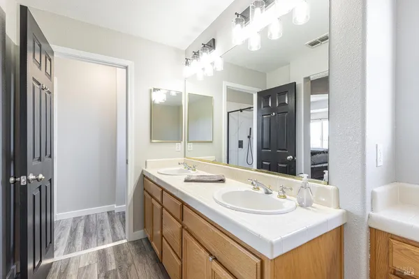 $819,000 | 1104 River Pine Circle, Petaluma, CA 94954
