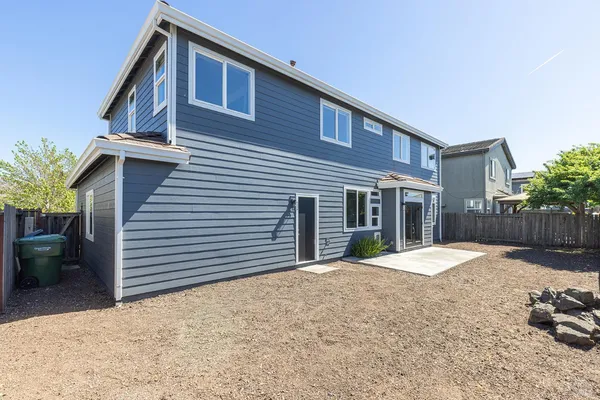 $819,000 | 1104 River Pine Circle, Petaluma, CA 94954