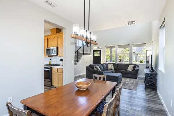 $819,000 | 1104 River Pine Circle, Petaluma, CA 94954