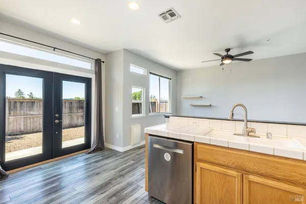 $819,000 | 1104 River Pine Circle, Petaluma, CA 94954