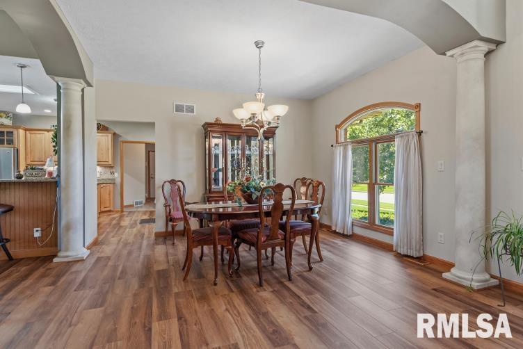 4377 Old Salem Lane Springfield, IL 62711 - Photo 11 of 46