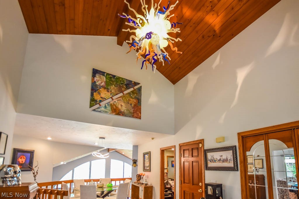 540 Stoner Road Clinton, OH 44216 - Photo 5 of 35 Foyer