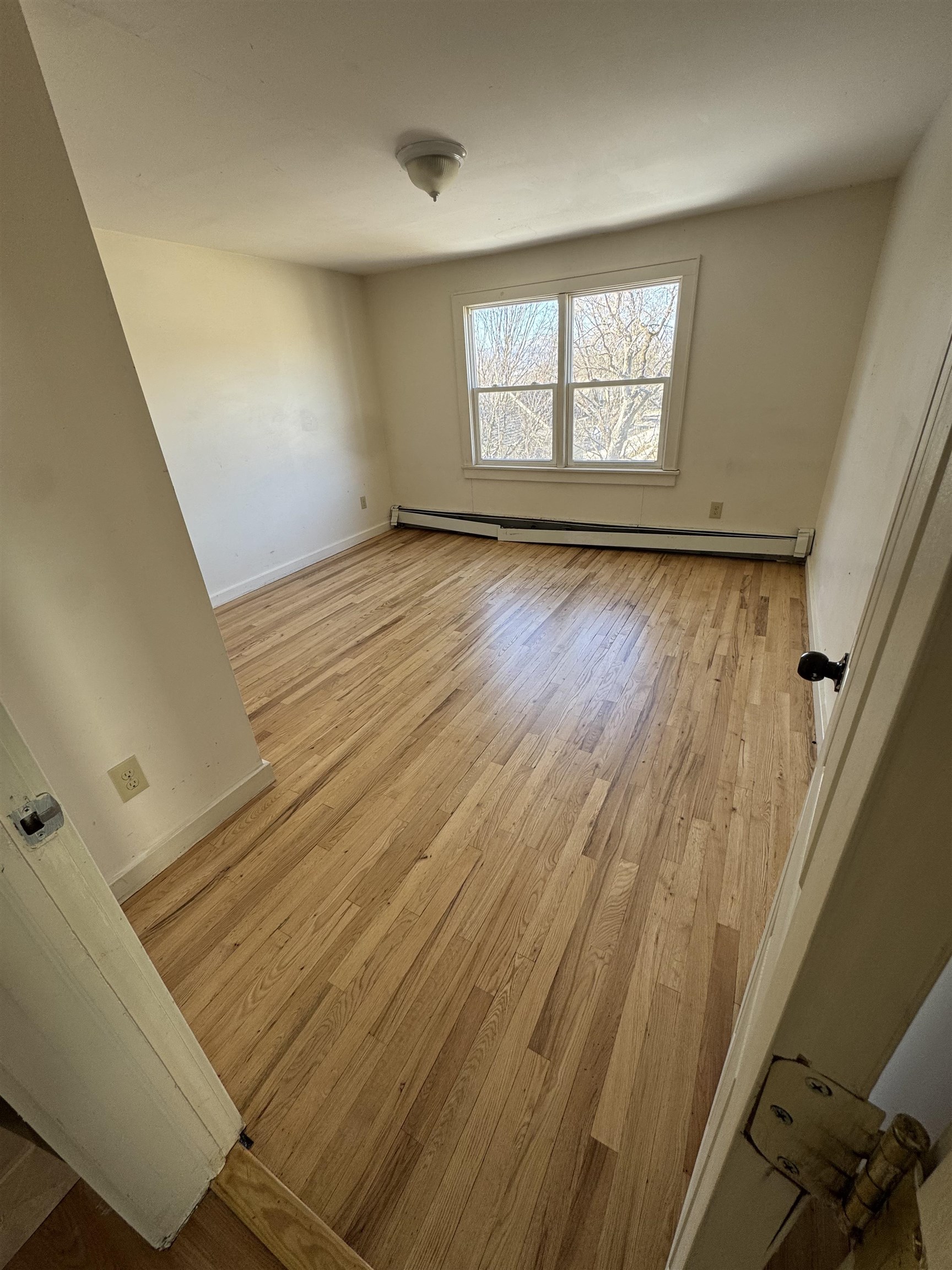 49 Summer Street Rutland, VT 05701 - Photo 5 of 7