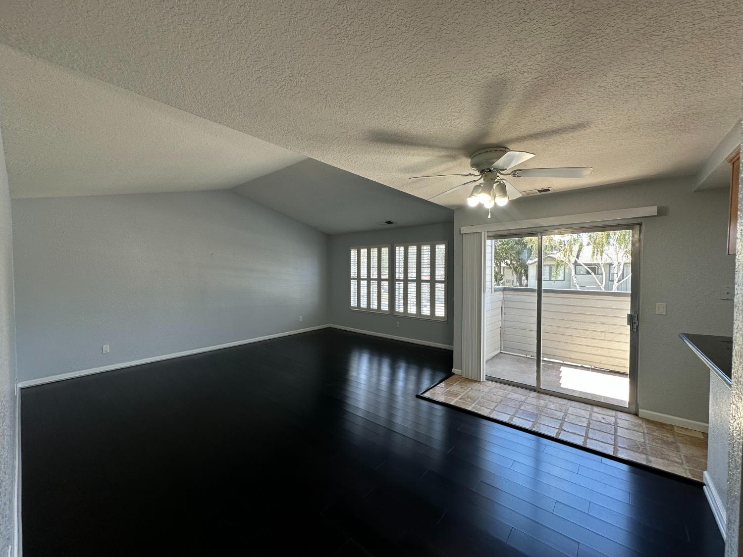 3925 Dale Road, Unit G Modesto, CA 95356 - Photo 6 of 25 Gallery Image 6