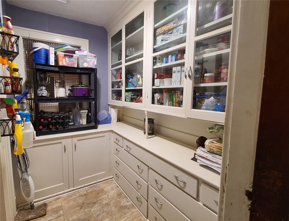 655 Beach Avenue Rochester, NY 14612 - Photo 13 of 41