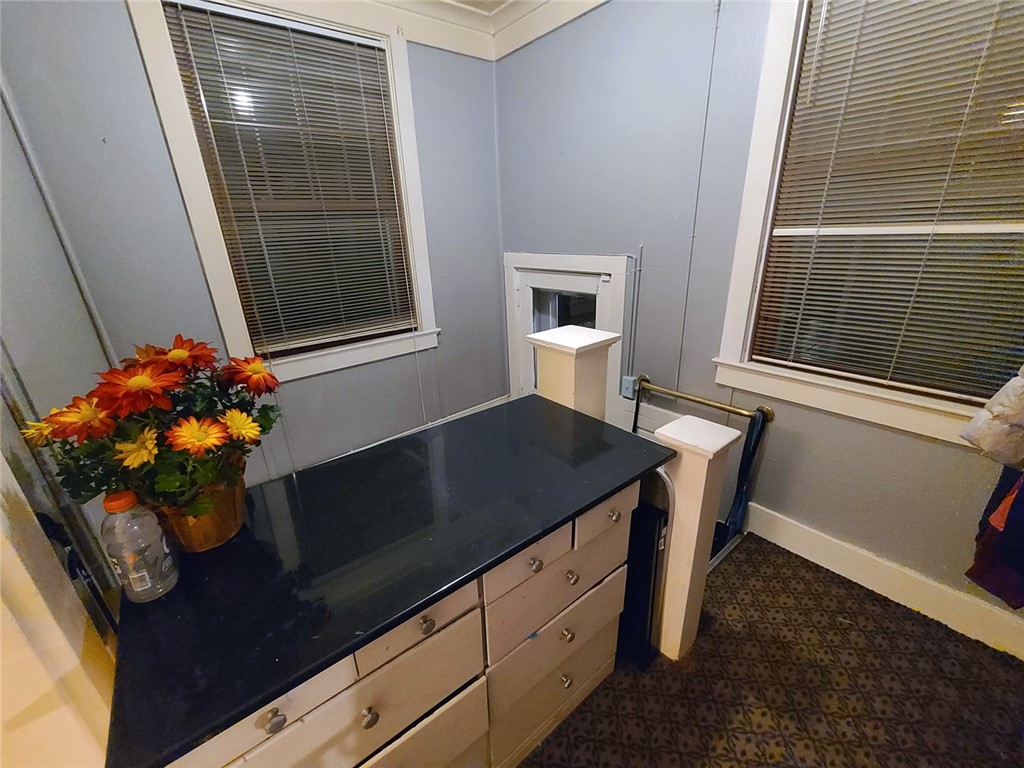 655 Beach Avenue Rochester, NY 14612 - Photo 14 of 41