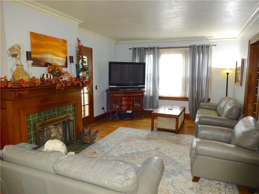 655 Beach Avenue Rochester, NY 14612 - Photo 17 of 41