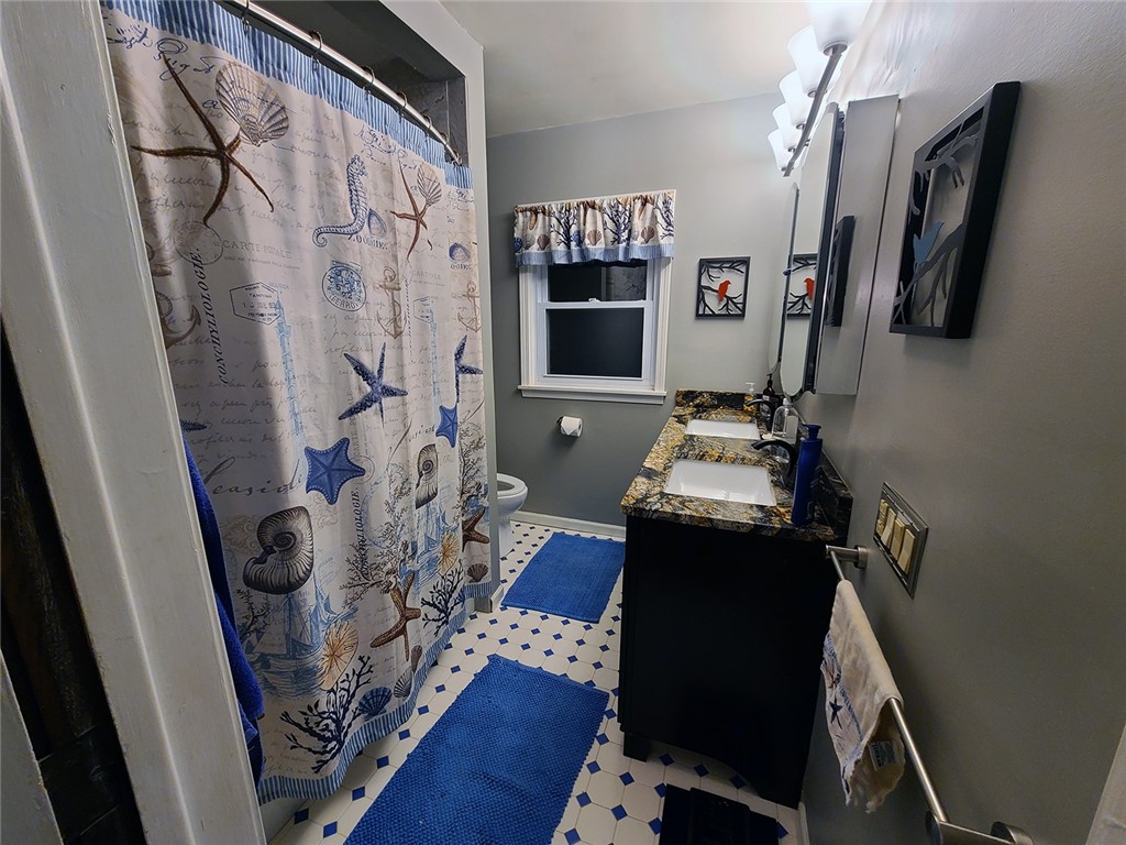 655 Beach Avenue Rochester, NY 14612 - Photo 31 of 41