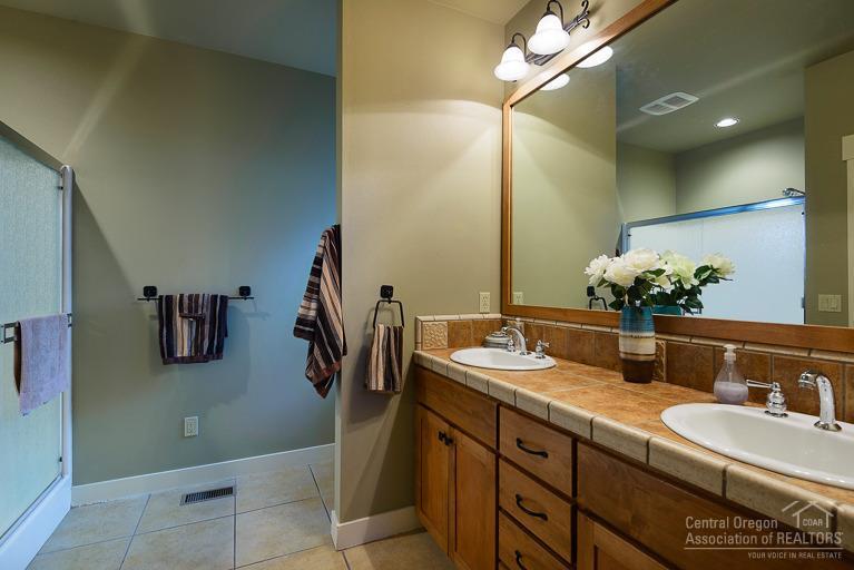 61434 Linton Loop Bend, OR 97702 - Photo 8 of 14 Additional Photo