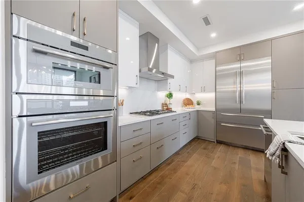 $1,350,000 | 2425 Peachtree Street Northeast, Atlanta, GA 30305