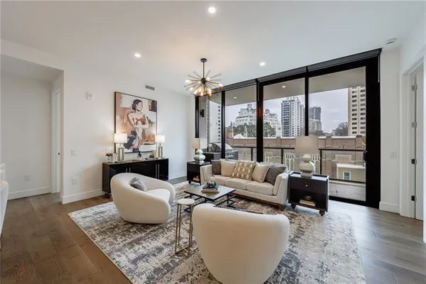 $1,350,000 | 2425 Peachtree Street Northeast, Atlanta, GA 30305