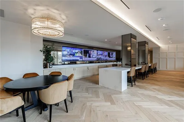 $1,350,000 | 2425 Peachtree Street Northeast, Atlanta, GA 30305