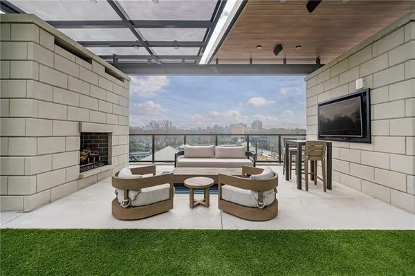 $1,350,000 | 2425 Peachtree Street Northeast, Atlanta, GA 30305