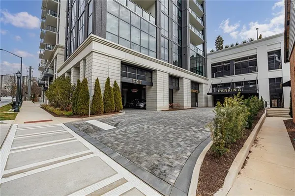 $1,350,000 | 2425 Peachtree Street Northeast, Atlanta, GA 30305
