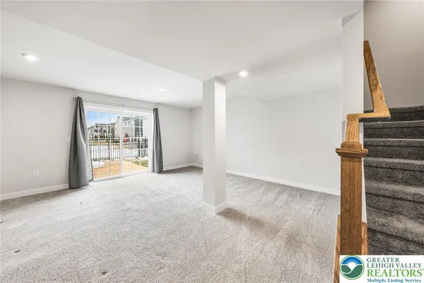 $588,000 | 1079 Woodmont Lane, Catasauqua, PA 18032