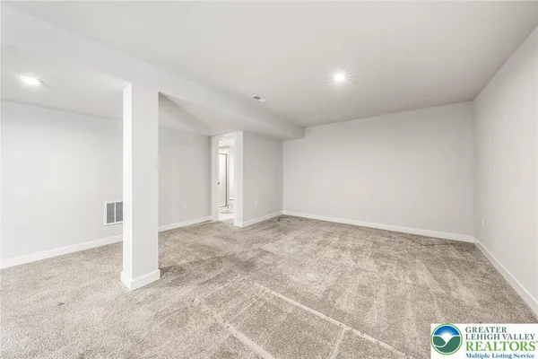 $588,000 | 1079 Woodmont Lane, Catasauqua, PA 18032