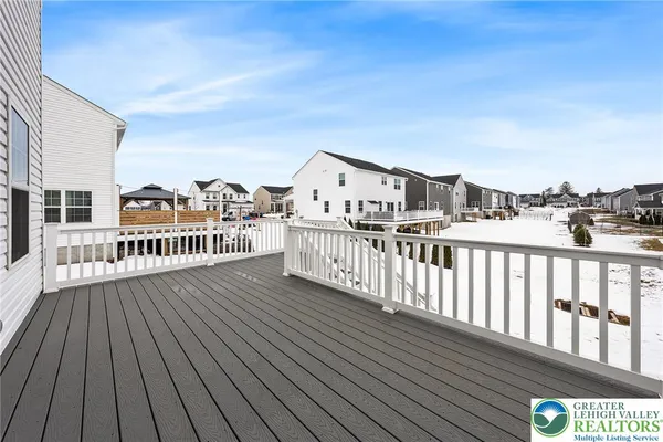 $588,000 | 1079 Woodmont Lane, Catasauqua, PA 18032