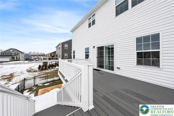 $588,000 | 1079 Woodmont Lane, Catasauqua, PA 18032