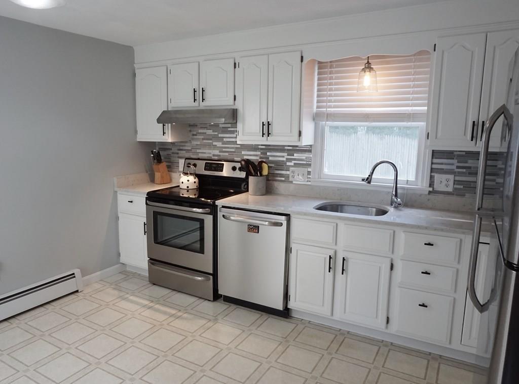 122 Maplewood Road Lynn, MA 01904 - Photo 11 of 24 Gallery Image 11