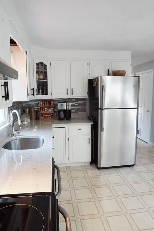 122 Maplewood Road Lynn, MA 01904 - Photo 14 of 24 Gallery Image 14