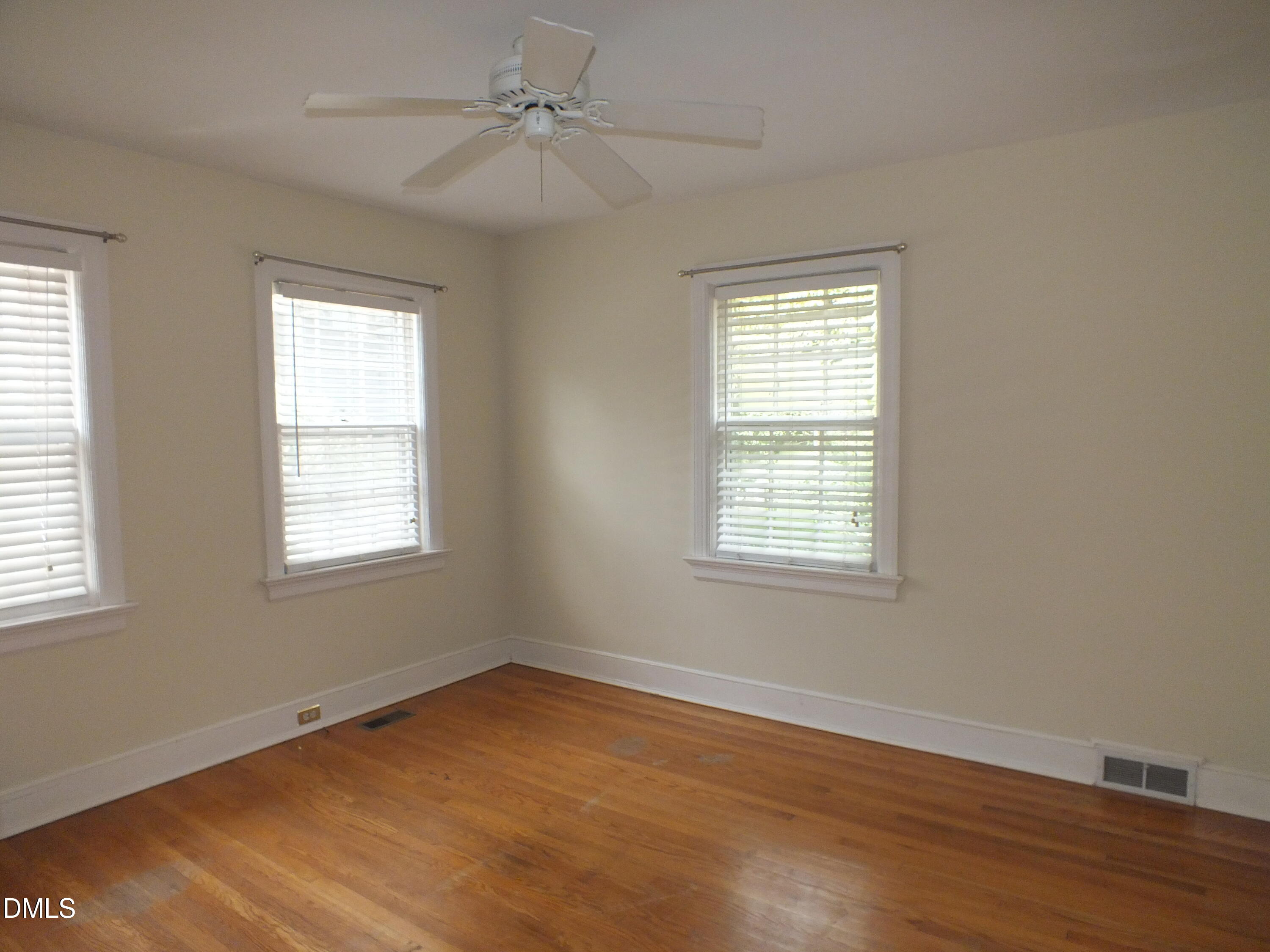 1919 Alexander Road Raleigh, NC 27608 - Photo 11 of 22 DSCF2807