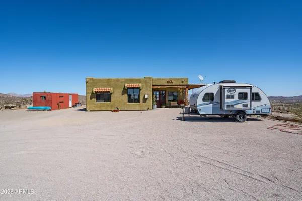 $6,000,000 | 42617 Hovatter Road, Salome, AZ 85348