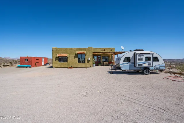 $6,000,000 | 42617 Hovatter Road, Salome, AZ 85348
