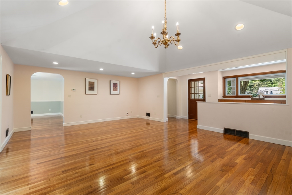 74 Oregon Road Ashland, MA 01721 - Photo 12 of 37