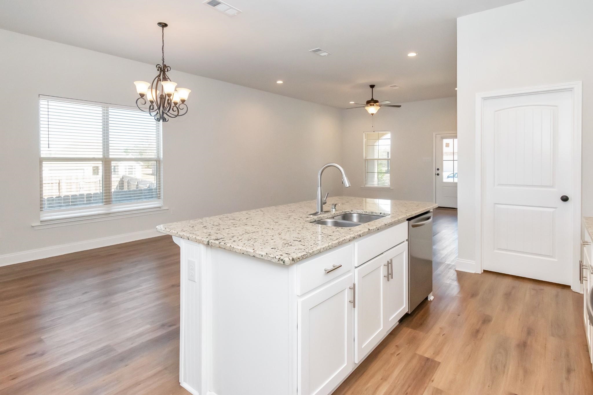 10717 Orkney Way Daphne, AL 36527 - Photo 13 of 31