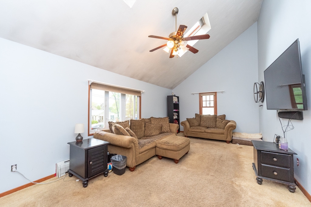 33 Whittier Road Marlborough, MA 01752 - Photo 12 of 19 Gallery Image 12