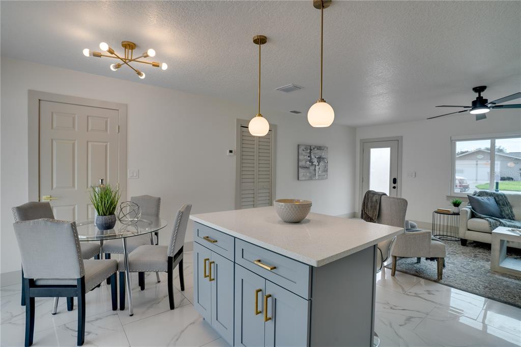 12425 Ridge Road Largo, FL 33778 - Photo 10 of 39