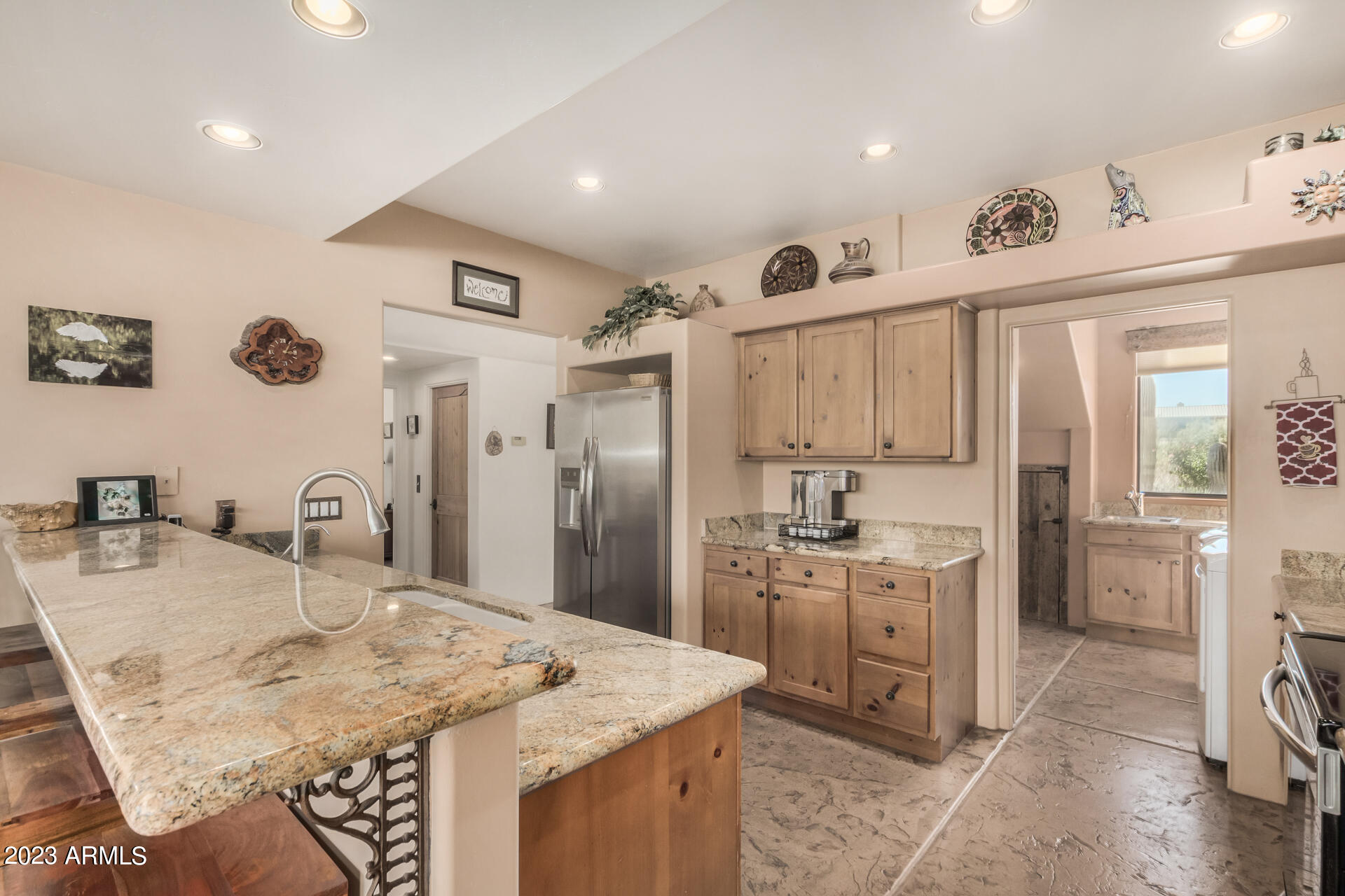 1297 North Roadrunner Road Apache Junction, AZ 85119 - Photo 10 of 48 19 - Roadrunner