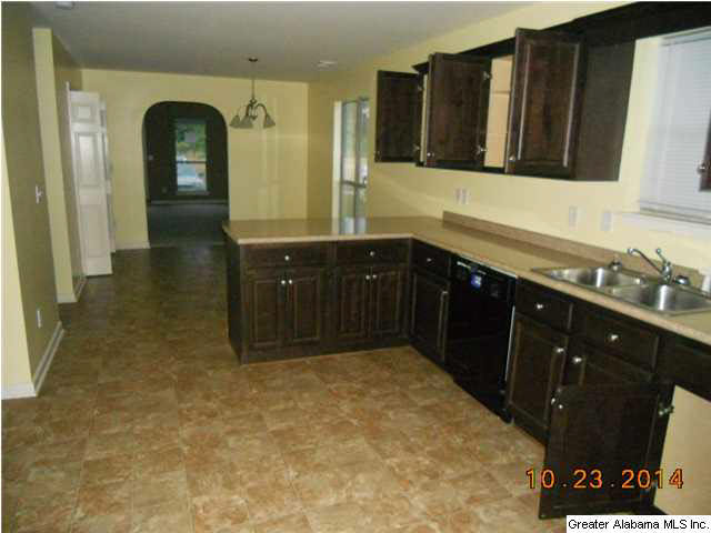 564 Fox Run Circle Pell City, AL 35125 - Photo 5 of 7