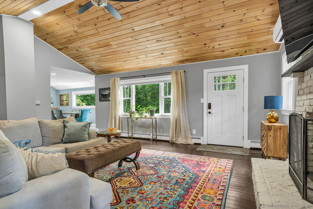 32 Twin Bridge Road Guilford, CT 06437 - Photo 15 of 32