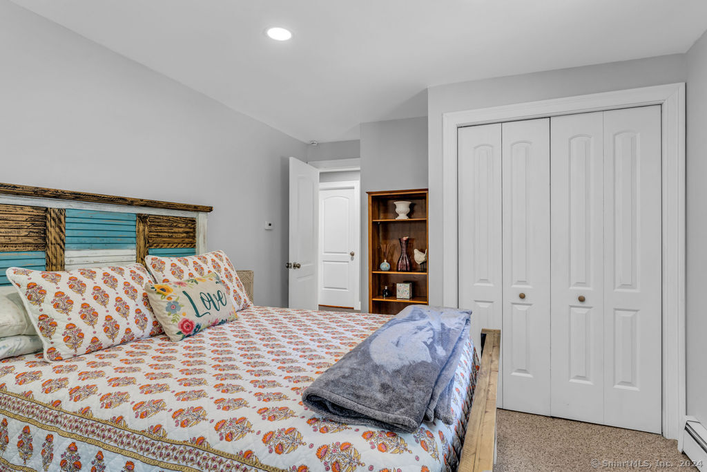 32 Twin Bridge Road Guilford, CT 06437 - Photo 17 of 32