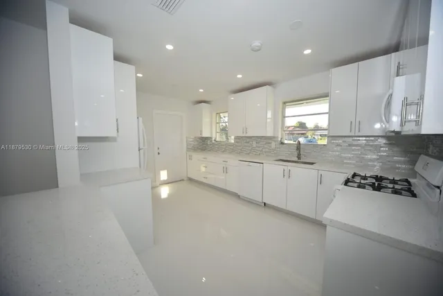 $3,500 | 18601 Southwest 97th Court, Unit 18601, Cutler Bay, FL 33157