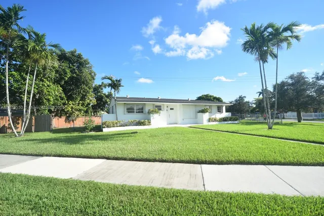 $3,500 | 18601 Southwest 97th Court, Unit 18601, Cutler Bay, FL 33157