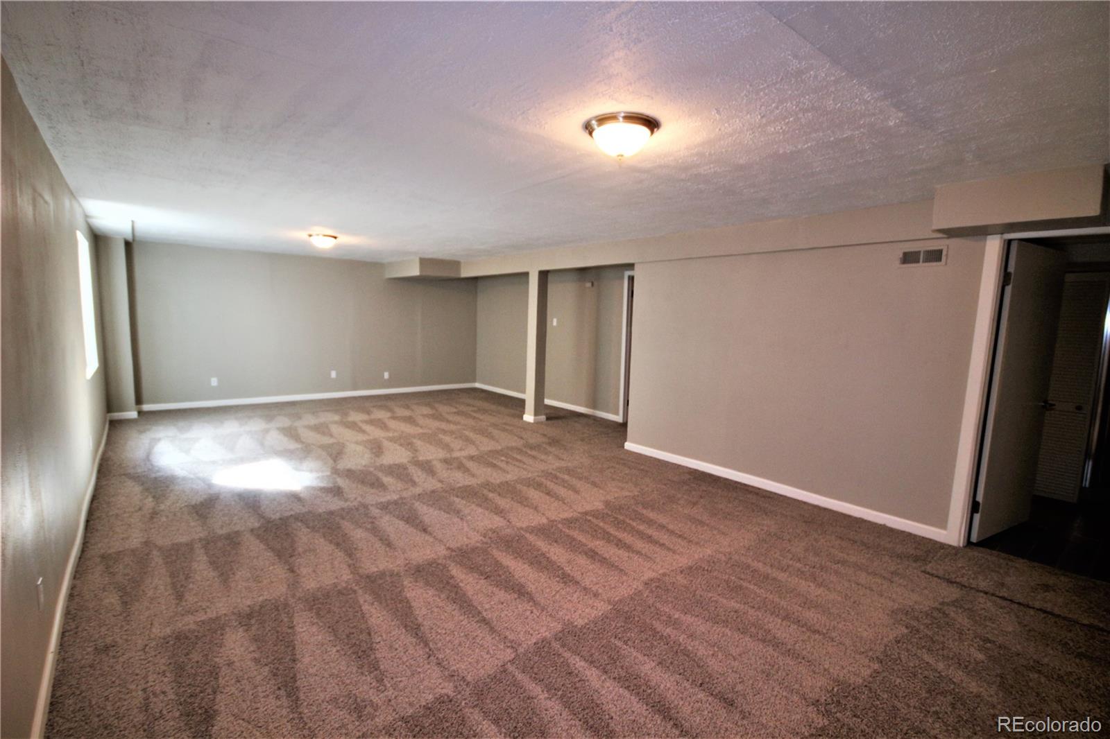 10033 Raritan Way Thornton, CO 80260 - Photo 14 of 28 Gallery Image 14
