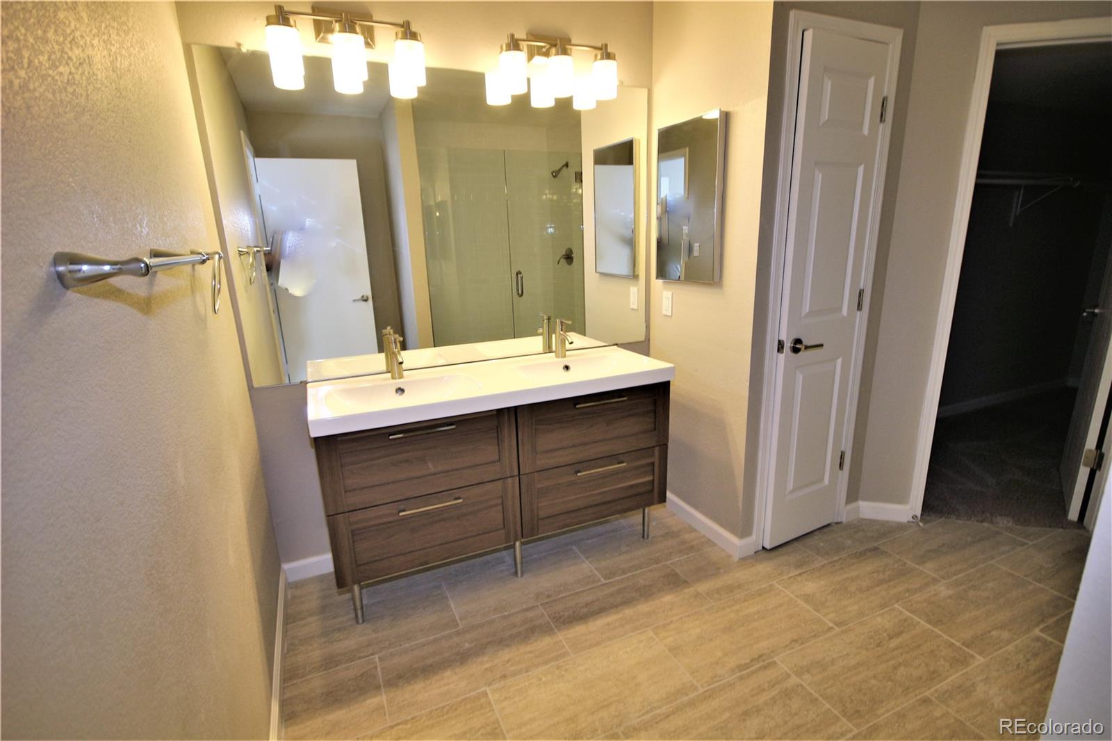 10033 Raritan Way Thornton, CO 80260 - Photo 8 of 28 Gallery Image 8