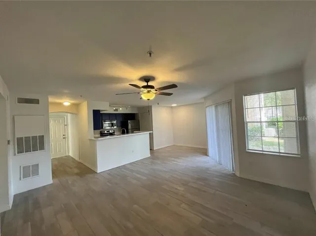 $1,550 | 7300 Westpointe Boulevard, Unit 716, Orlando, FL 32835