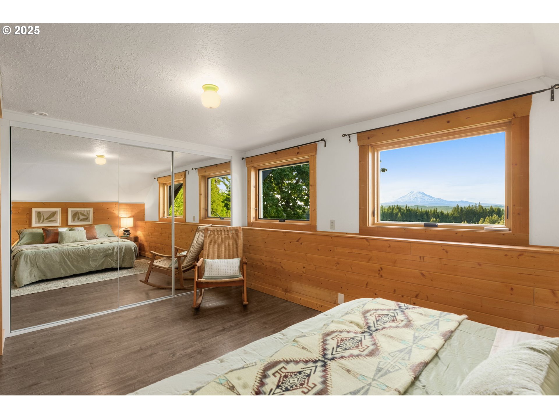 1353 Snowden Road White Salmon, WA 98672 - Photo 13 of 39 Bedroom