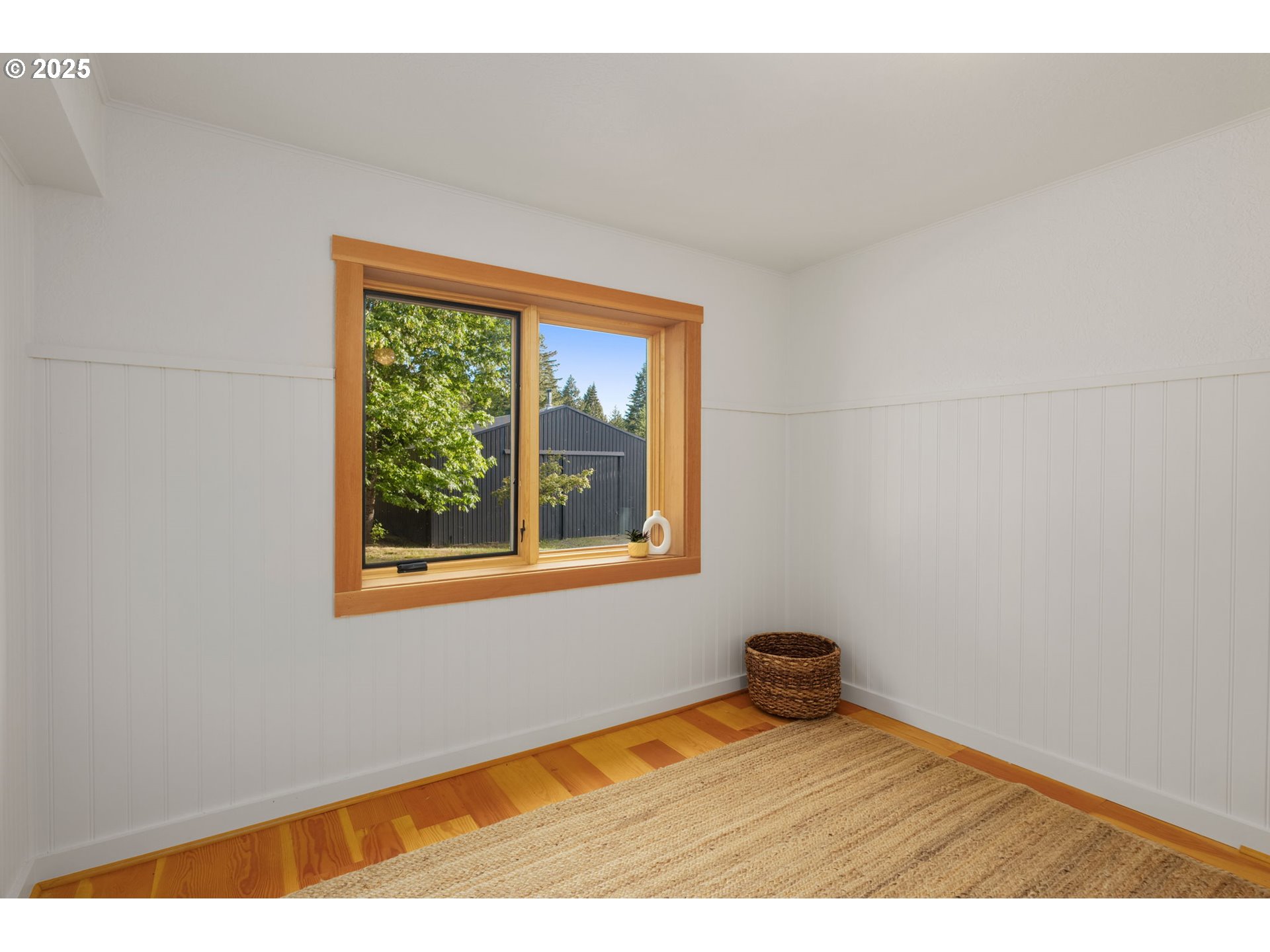 1353 Snowden Road White Salmon, WA 98672 - Photo 17 of 39 Bedroom