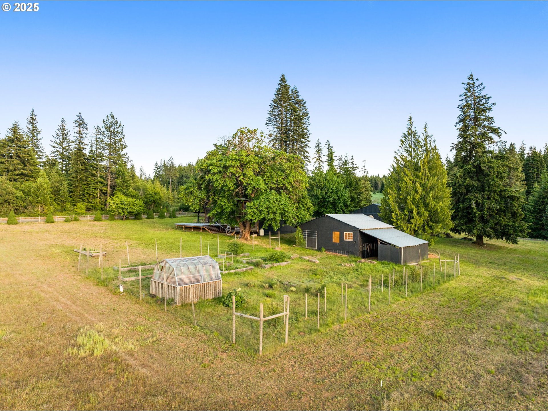 1353 Snowden Road White Salmon, WA 98672 - Photo 32 of 39 Gallery Image 32