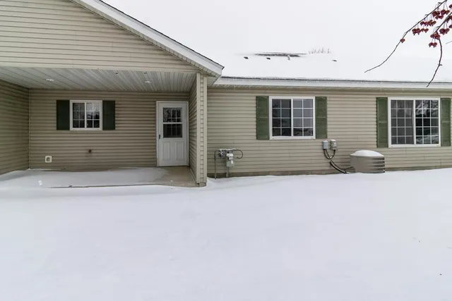 $272,900 | 104 Oxford Path, Mankato, MN 56001