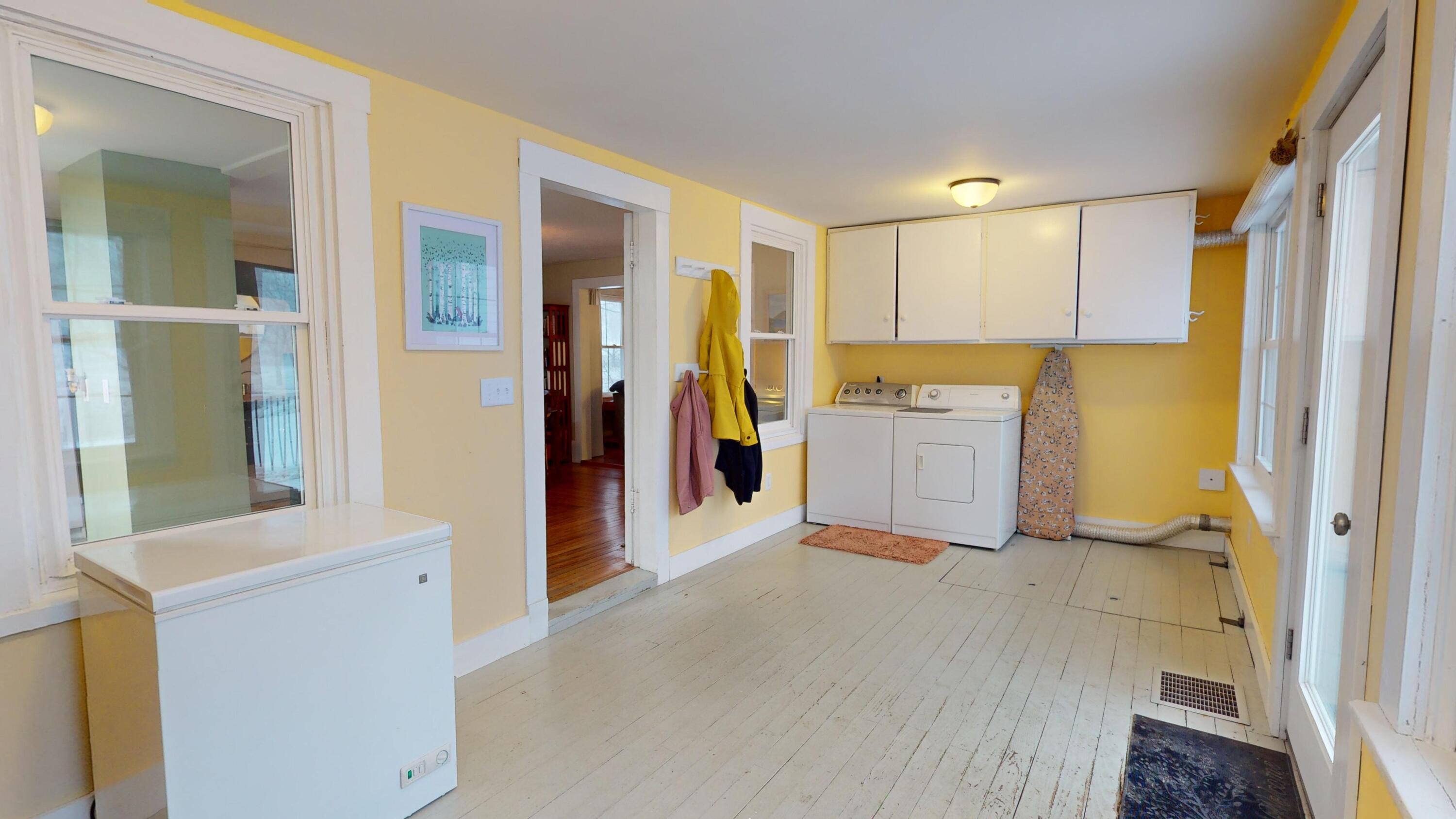 1035 Main Street Bangor, ME 04401 - Photo 5 of 38 4