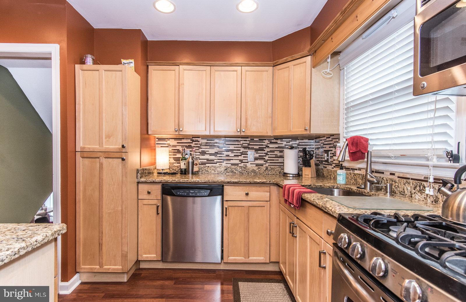204 Abbott Road Hatboro, PA 19040 - Photo 13 of 59 Kitchen